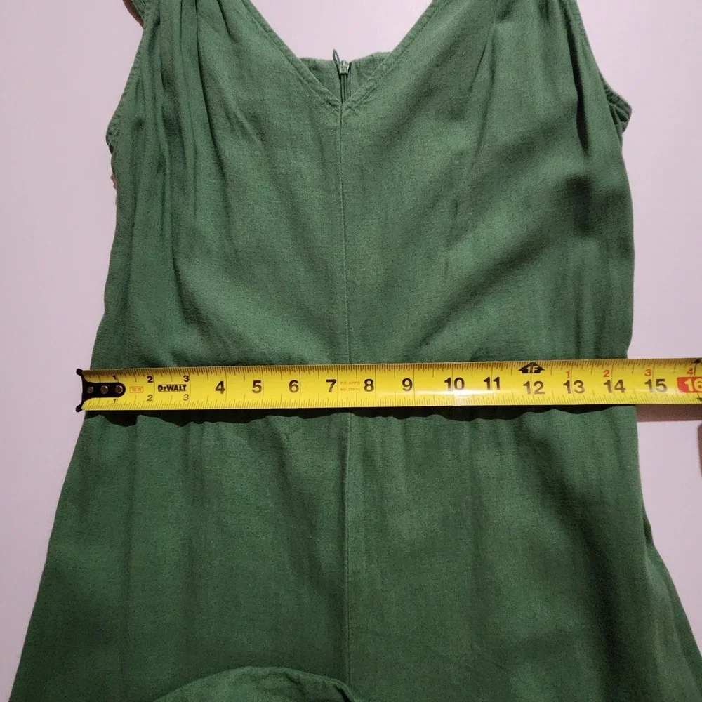 MNG Mango Green Linen Blend Wide Leg Jumpsuit Romper M V-Neck Cropped Sleeveless